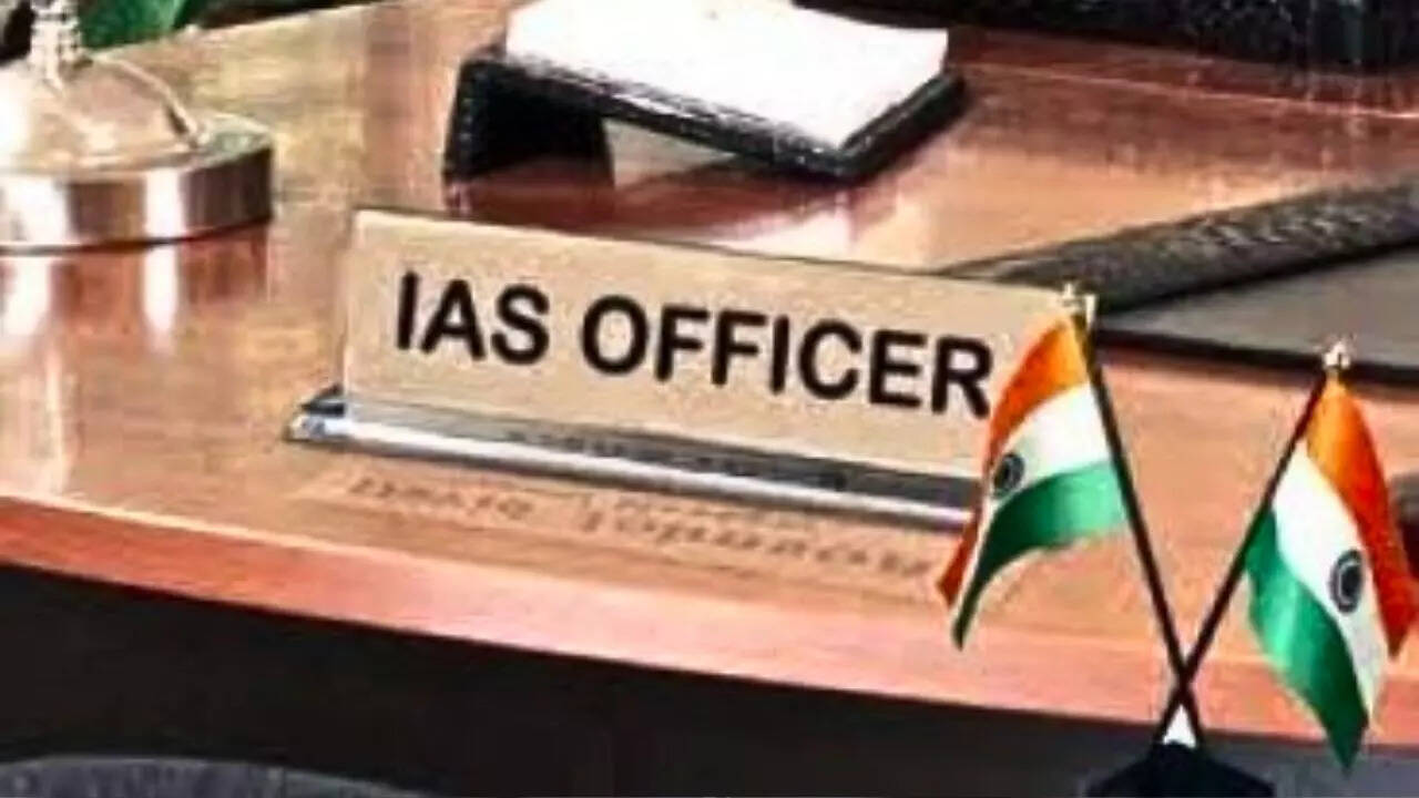 IAS Officer