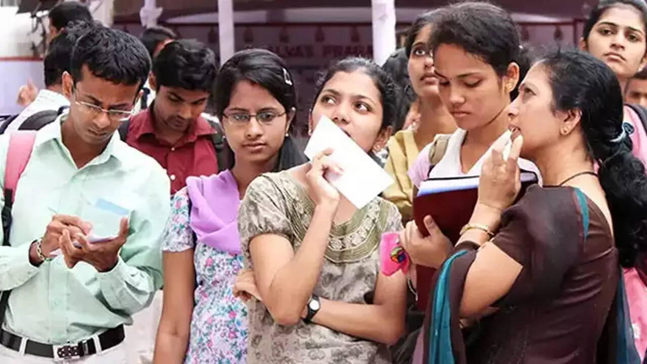 Sarkari Naukri in UP
