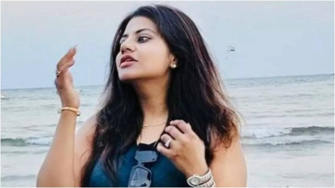 IAS Pooja Khedkar