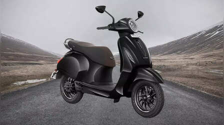 Bajaj Chetak: आ गया चेतक स्पेशल एडिशन, जानिए कीमत और धाकड़ फीचर्स, अमेजन से भी खरीद सकते हैं