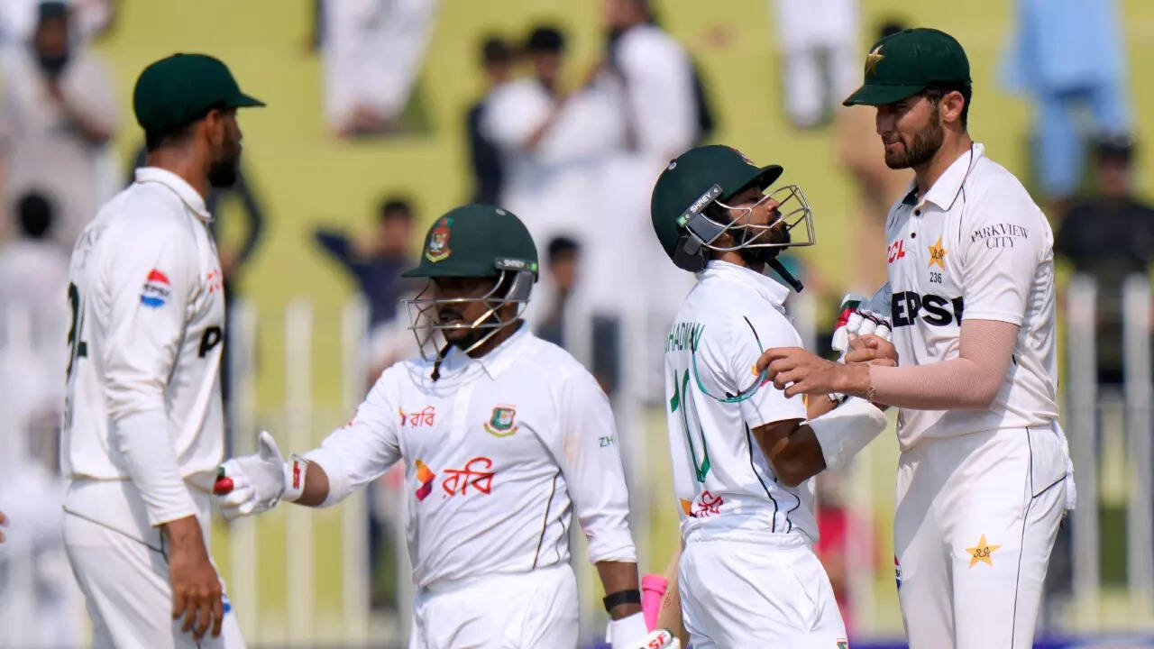 Pakistan vs Bangladesh