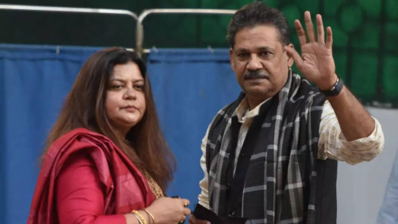 Poonam Azad passes away