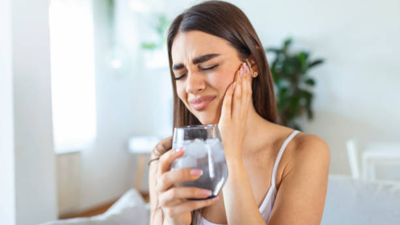 Tooth Sensitivity Ke Liye Home Remedies