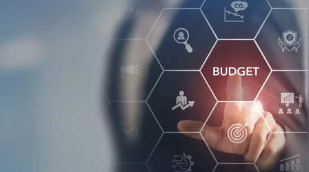 Union Budget 2025: निर्मला सीतारमण ने विभिन्न पक्षों के साथ बजट पर की चर्चा, आप भी दे सकते हैं सुझाव