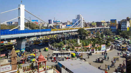 पटना में यातायात की नई व्यवस्था, अब बेटियों के हाथ में होगी ट्रैफिक की जिम्मेदारी; महिला पुलिसकर्मी की तैनाती