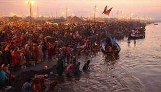 Mahakumbh: आस्था के प्रति उमड़ा जनसैलाब, अब तक 10 करोड़ श्रद्धालुओं ने संगम में लगाई डुबकी