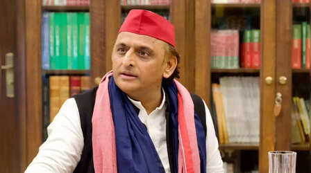 'श्रद्धालु धैर्य और संयम से लें काम'; अखिलेश यादव की योगी सरकार से अपील- घायलों को सर्वश्रेष्ठ अस्पतालों में ले जाया जाए