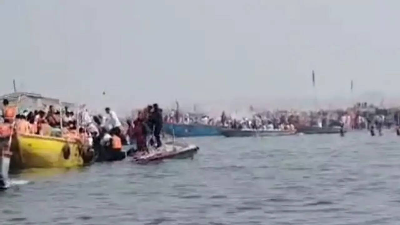 VARANASI BOAT