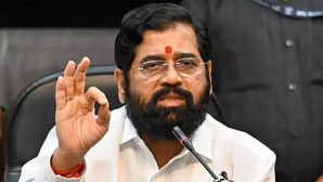 दिल्ली विधानसभा चुनाव से पहले AAP के 15 उम्मीदवारों ने क्यों किया था एकनाथ शिंदे को फोन शिवसेना प्रमुख का बड़ा दावा