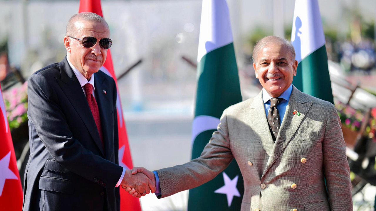 Erdogan meets sharif