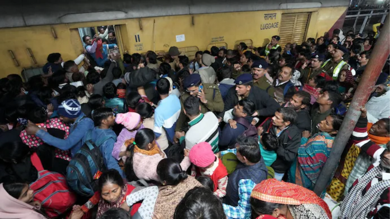 Railway station Delhi