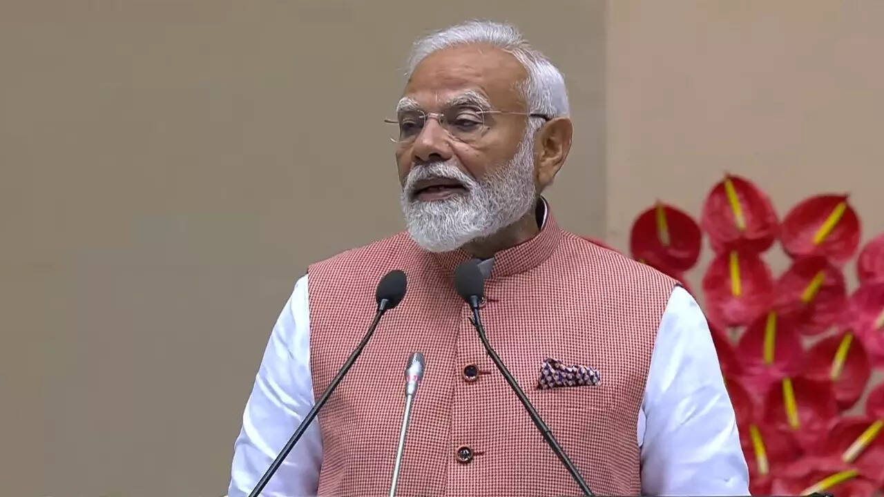 PM Modi on RSS