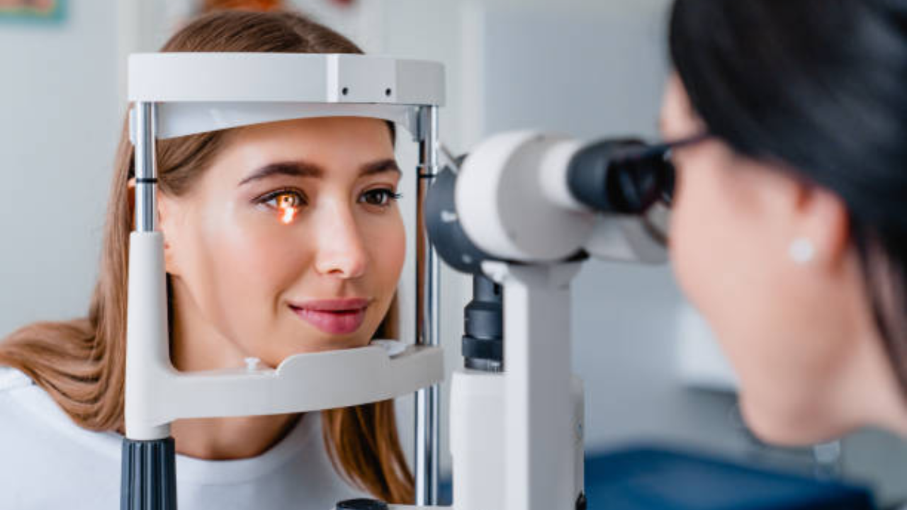 Importance Of Regular Eye Check-Up In Hindi