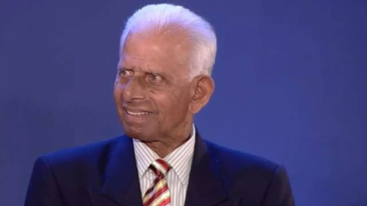 Padmakar Shivalkar