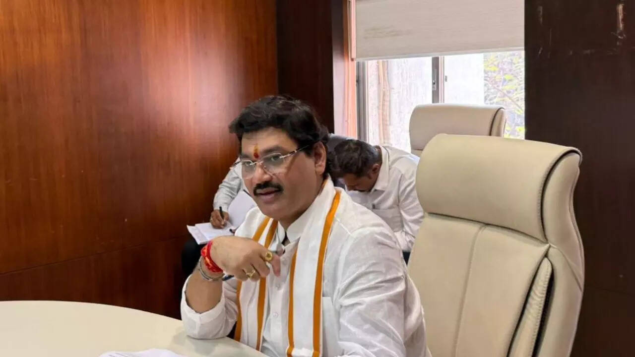 Dhananjay Munde