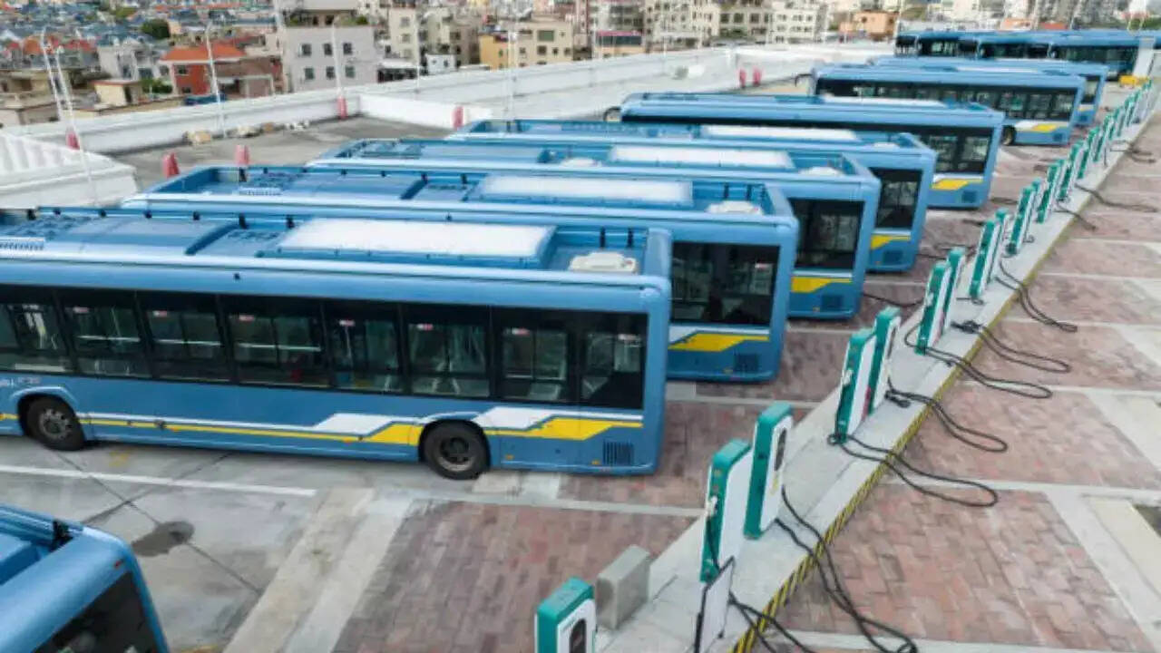 E-Bus.