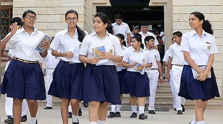 UP Board Exam 2025: 8,140 परीक्षा केंद्रों पर संपन्न हुई यूपी बोर्ड परीक्षा, अब छात्रों को रिजल्ट का इंतजार