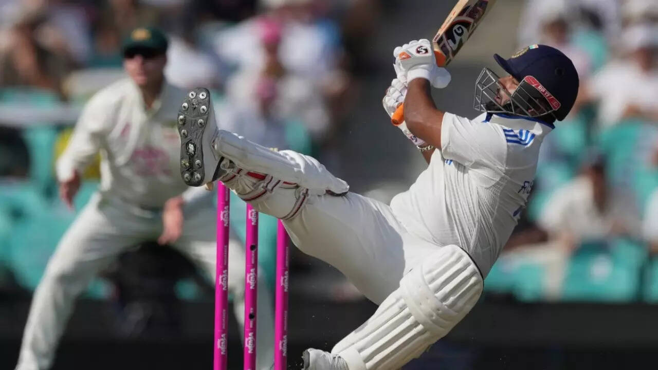 Dinesh Ramdin praises Rishabh Pant