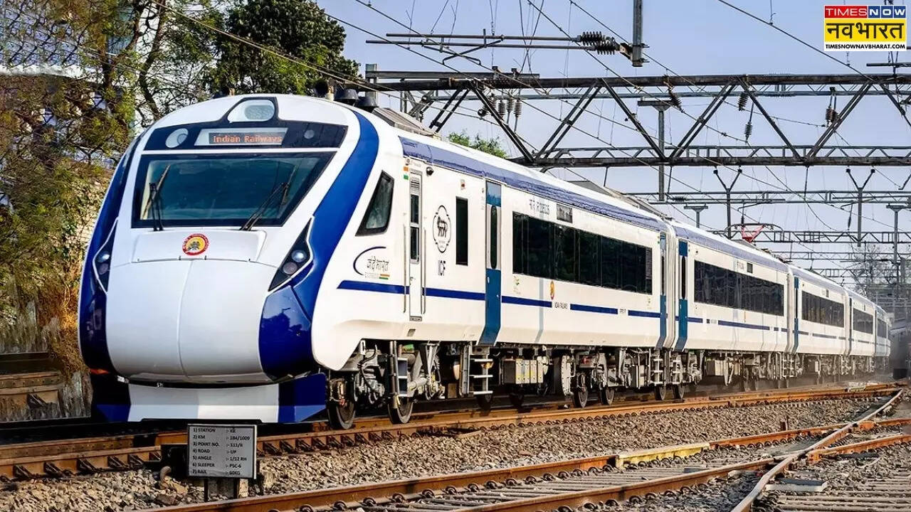 lucknow chhapra vande bharat express