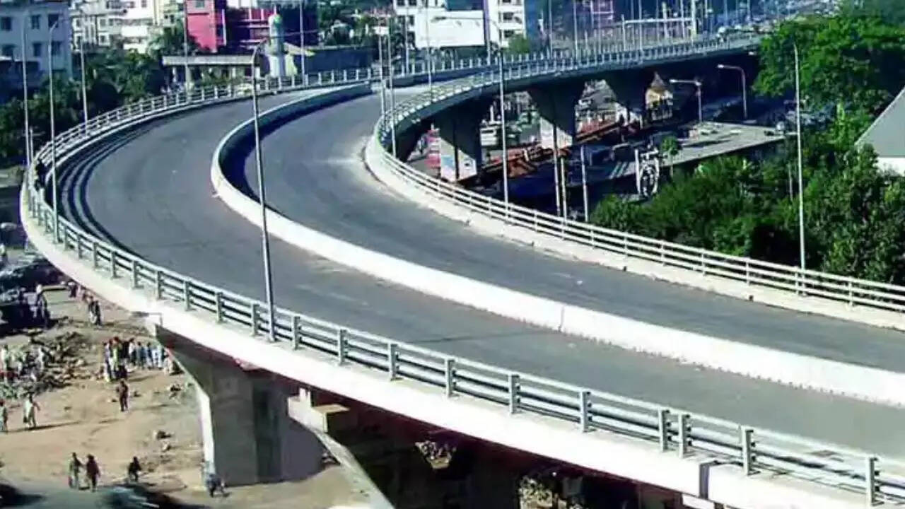 Link road bridge