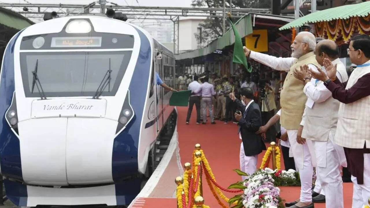 PM Narendra Modi Vande Bharat