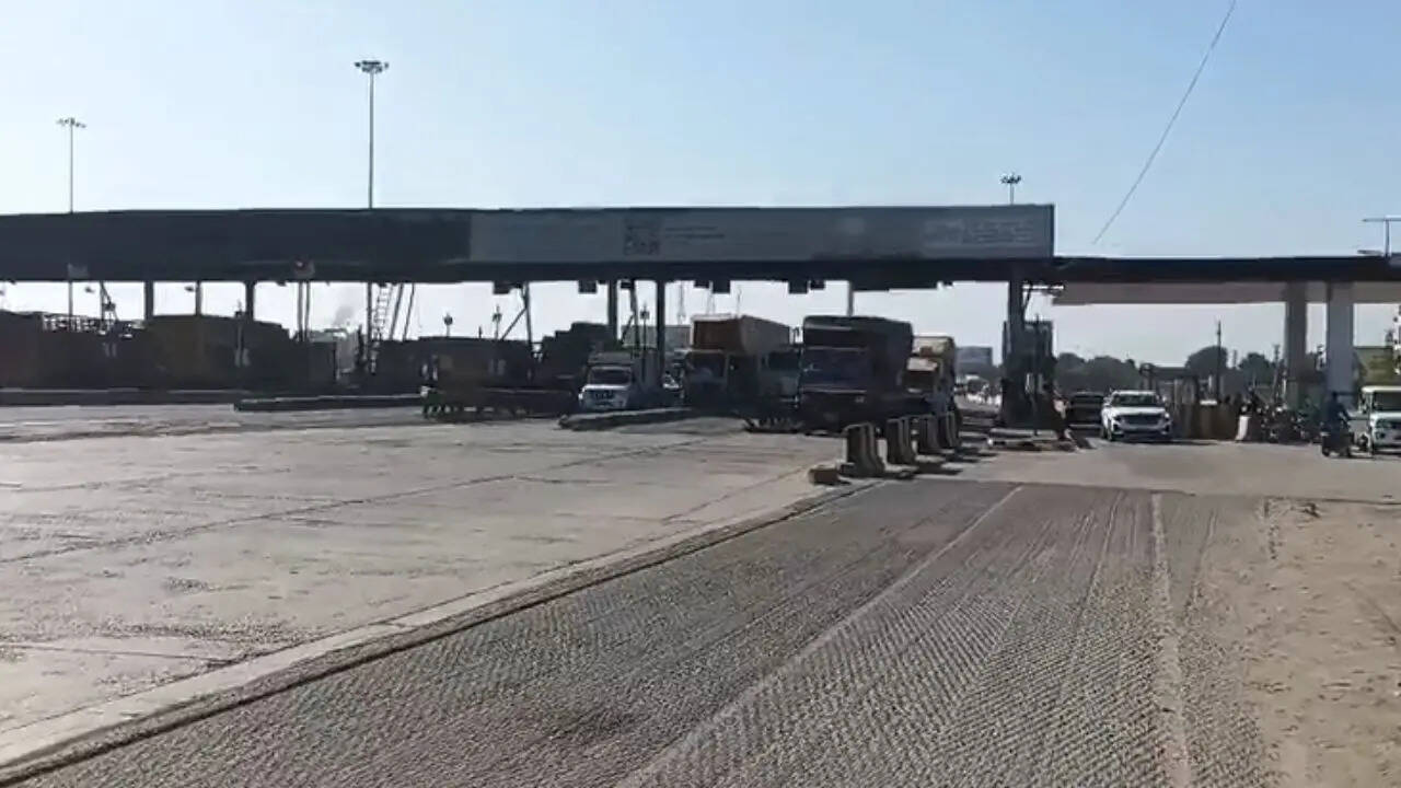 Jaipur-Delhi NH Toll Plaza