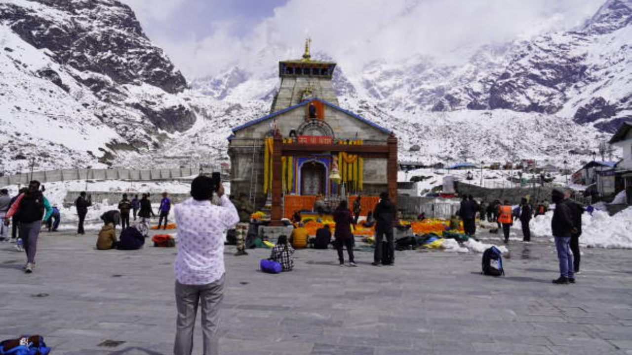 Kedarnath temple new rule About Mobile