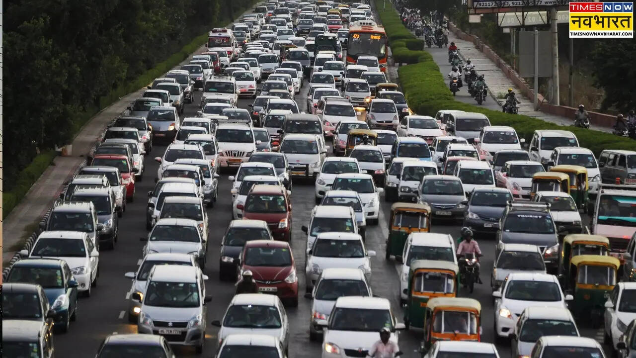 no fuel to overage vehicles in delhi