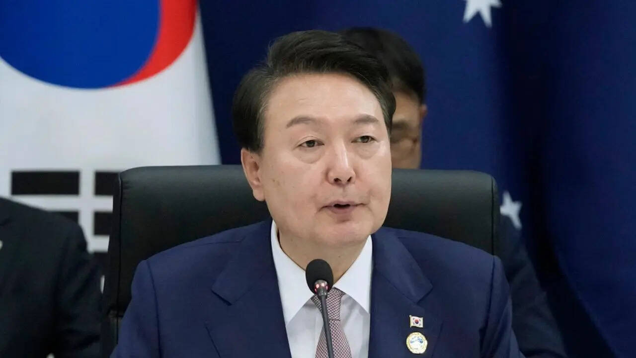 yoon suk yeol