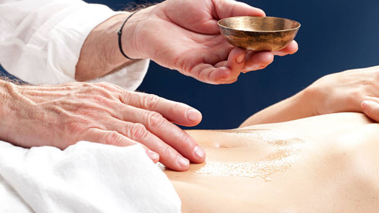 Benefits Of Applying Olive Oil On Navel In Hindi