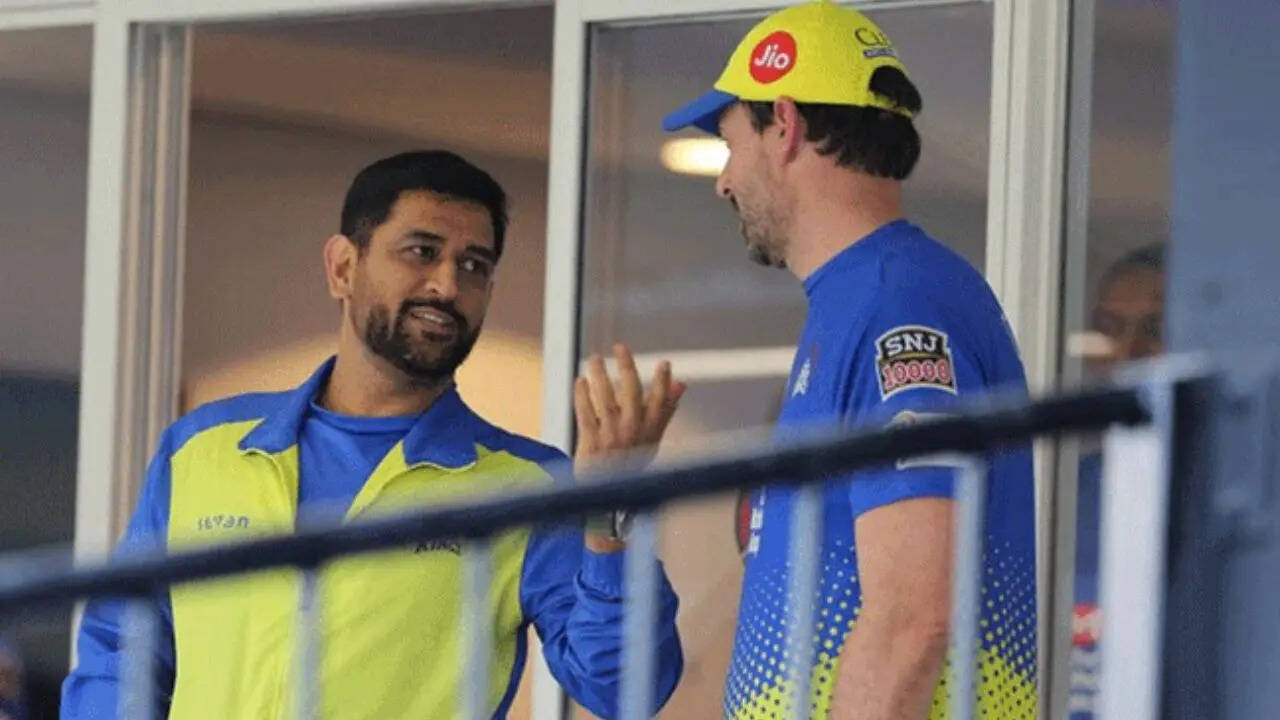 ms dhoni and Stephen Fleming