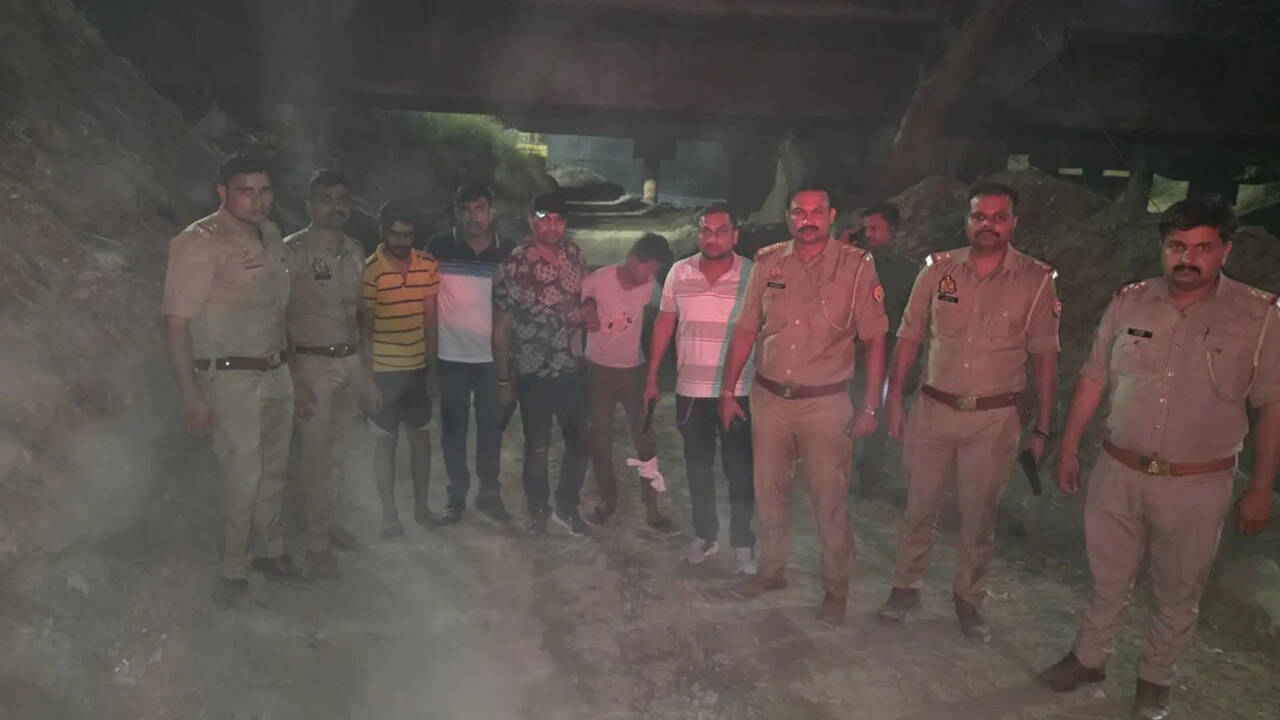 noida encounter.