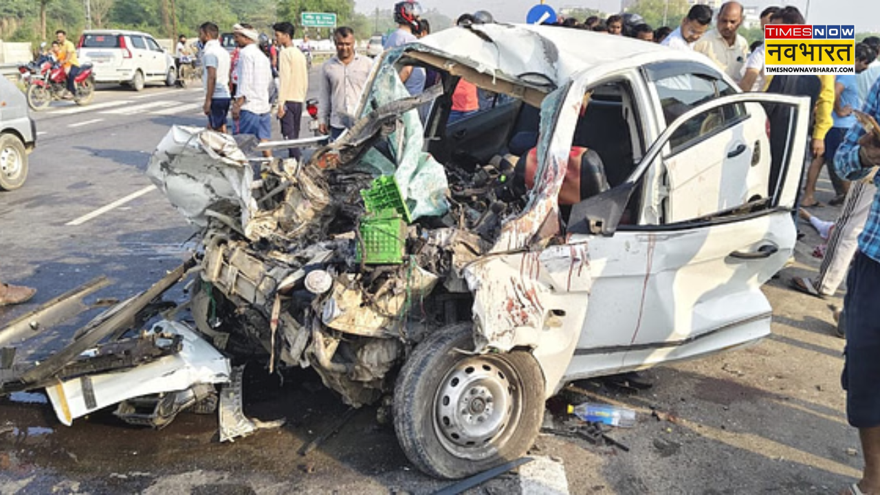 Kanpur Car-Bus Accident