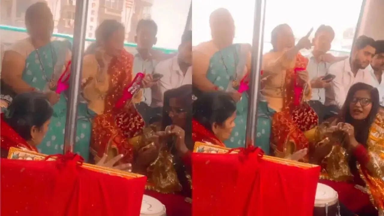 delhi metro bhajan video