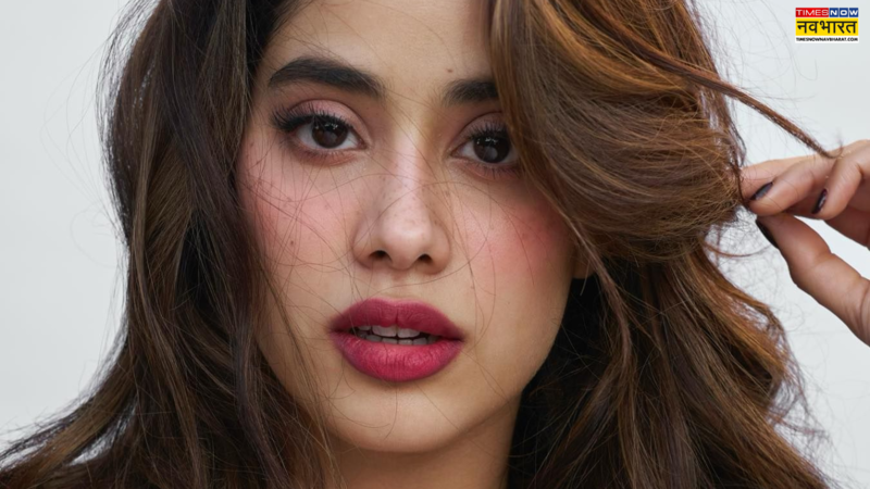 How to plump lips naturally, home remedies for thick lips, lip filler, botox