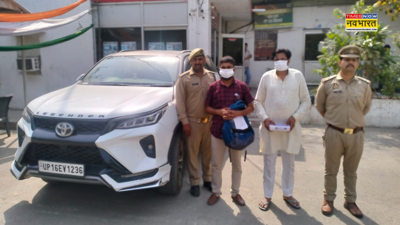 Car Rider Shot Truck Driver in Noida