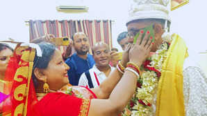 कौन हैं भाजपा नेता दिलीप घोष की दुल्हन जिनसे 60 की उम्र में रचाई शादी देखें तस्वीरें
