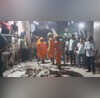 Delhi Building Collapsed दिल्ली में ढही 4 मंजिला इमारत 15 से 20 लोगों के मलबे में दबे होने की आशंका राहत बचाव कार्य जारी