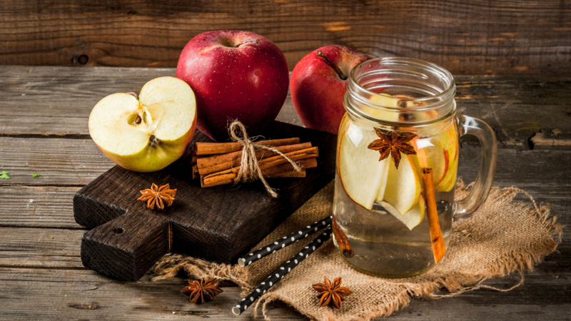apple cinnemon detox water recipe in hindi