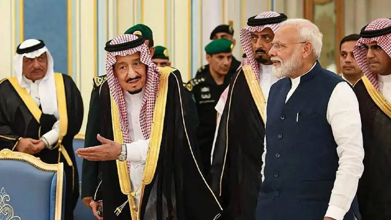 pm modi with saudi king