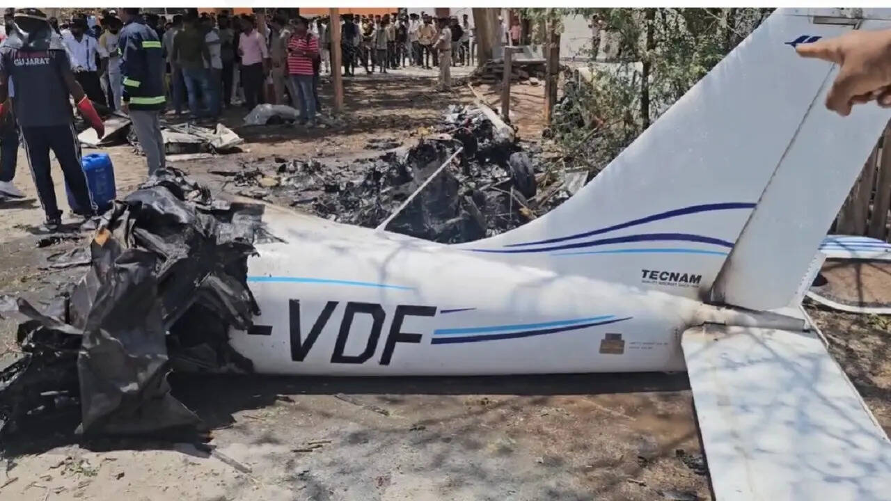 gujarat plane crash.