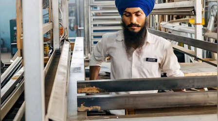 जमानत पर बाहर आए रेप के आरोपी ने कोर्ट में जमा करवाया डेथ सर्टिफिकेट, 6 साल बाद पकड़ा गया 'सरदार'