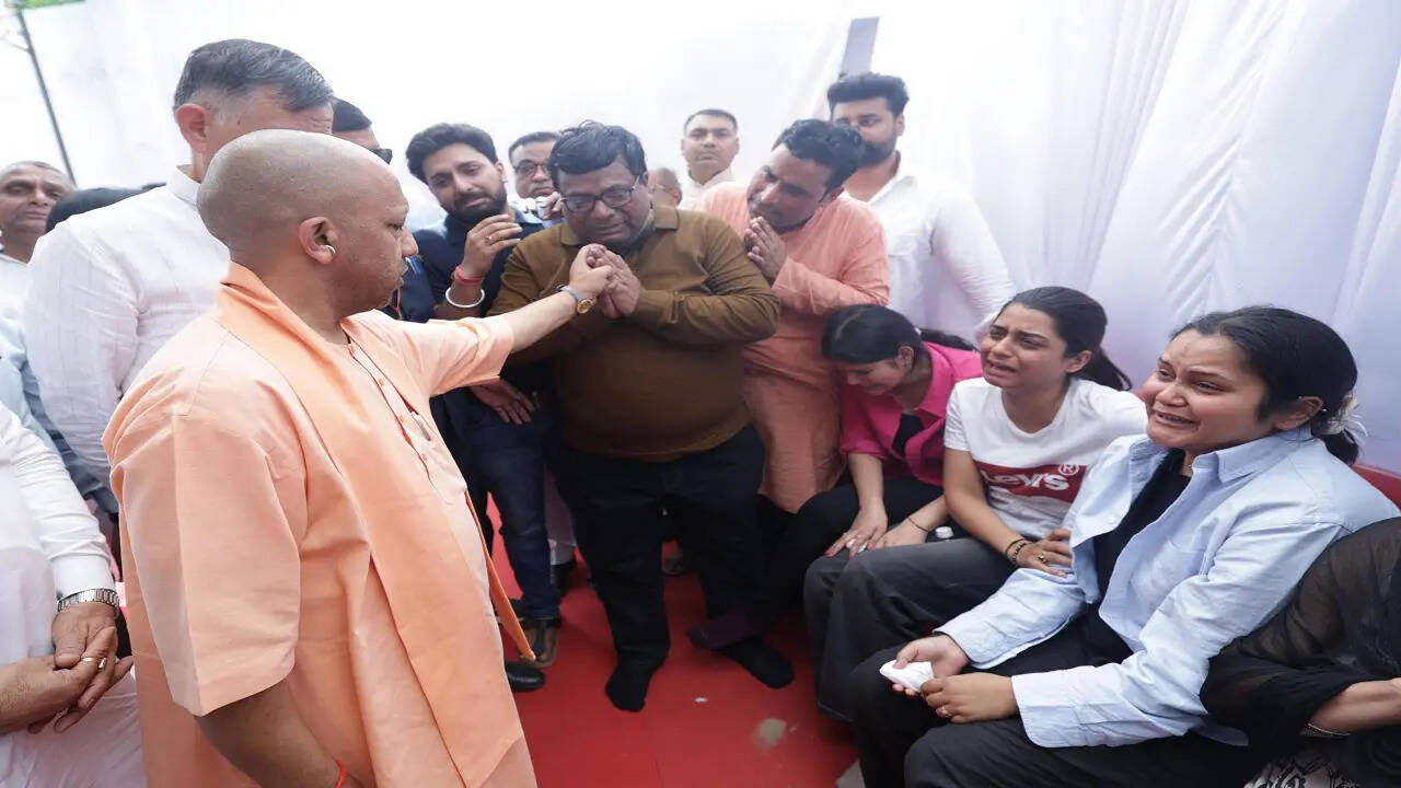 yogi adityanath