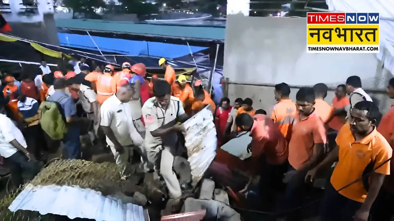 7 people died and four others injured in Visakhapatnam