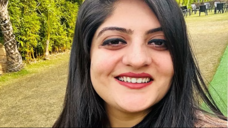 जॉब छोड़ने वाली महिला। (फोटो सोर्स: Linkedin/mehakbagla)