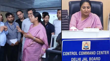 Delhi CM रेखा गुप्ता की जल बोर्ड अधिकारियों के साथ बैठक, यमुना की सफाई और जलापूर्ति को लेकर दिए निर्देश