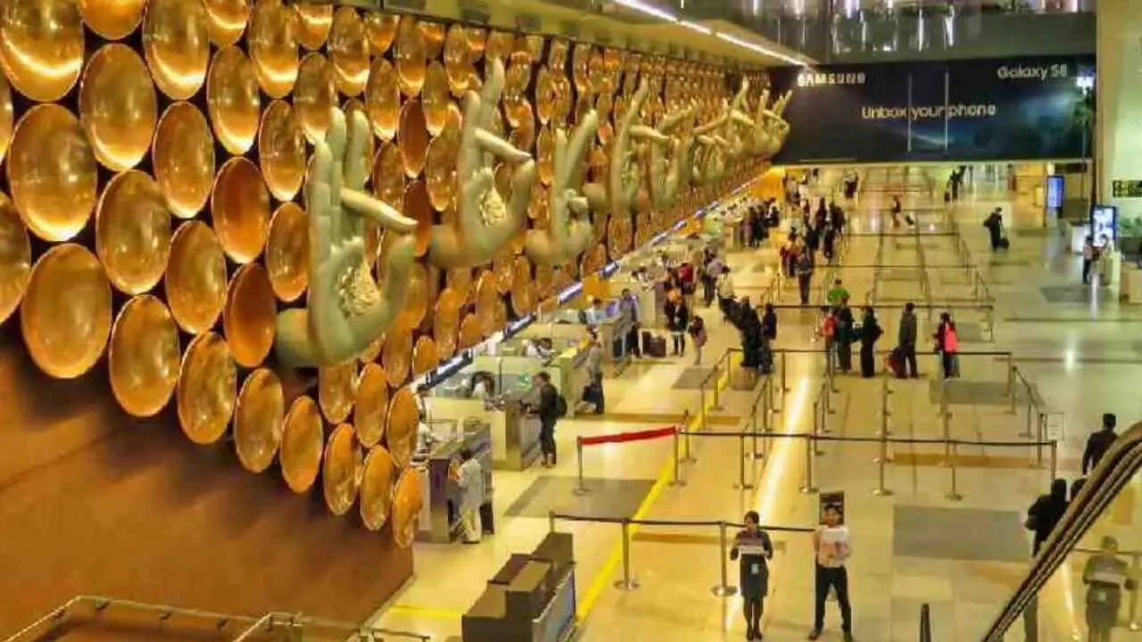 Delhi-Airport