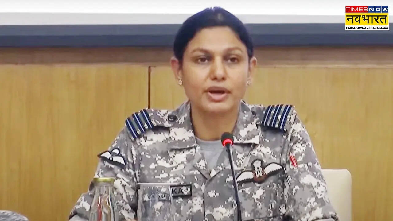 wing Commander Vyomika singh.