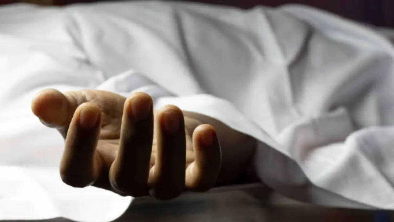 policemen killed in suicide blast in kyber pakhtunkhwa