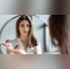 झड़ने से सफेद होने तक बालों की इन समस्याओं का कारण बन सकता है स्ट्रेस इग्नोर करना पड़ सकता है भारी